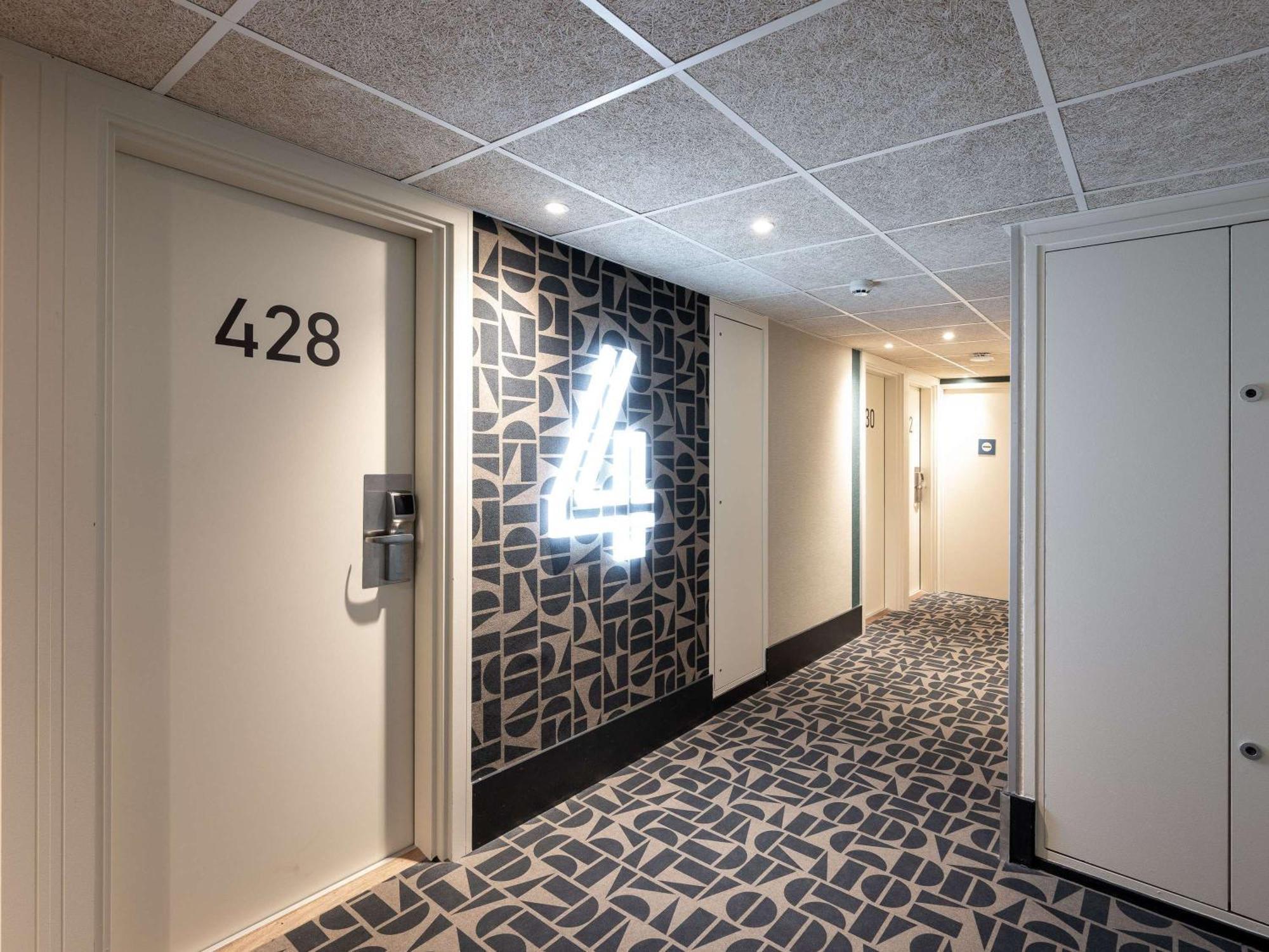Ibis Budget Lyon Centre Confluence Exterior foto