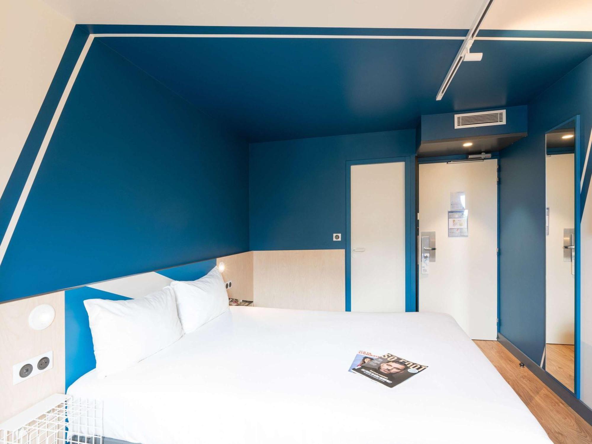 Ibis Budget Lyon Centre Confluence Exterior foto