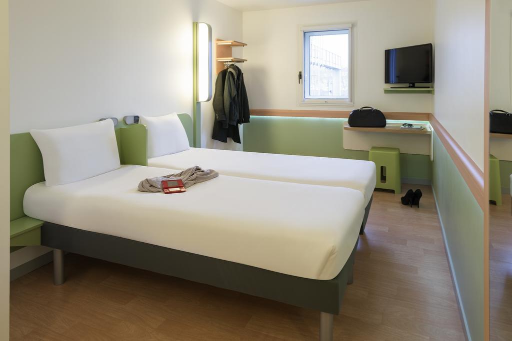Ibis Budget Lyon Centre Confluence Exterior foto