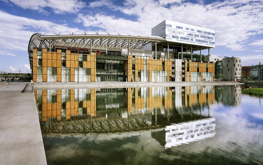 Ibis Budget Lyon Centre Confluence Exterior foto