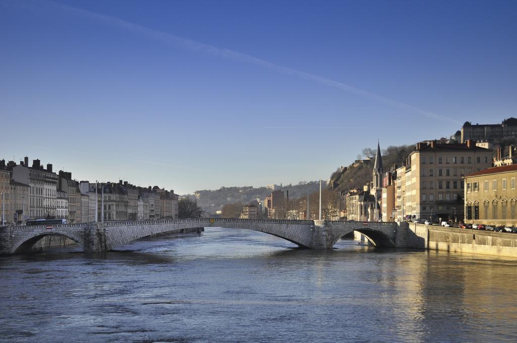 Ibis Budget Lyon Centre Confluence Exterior foto