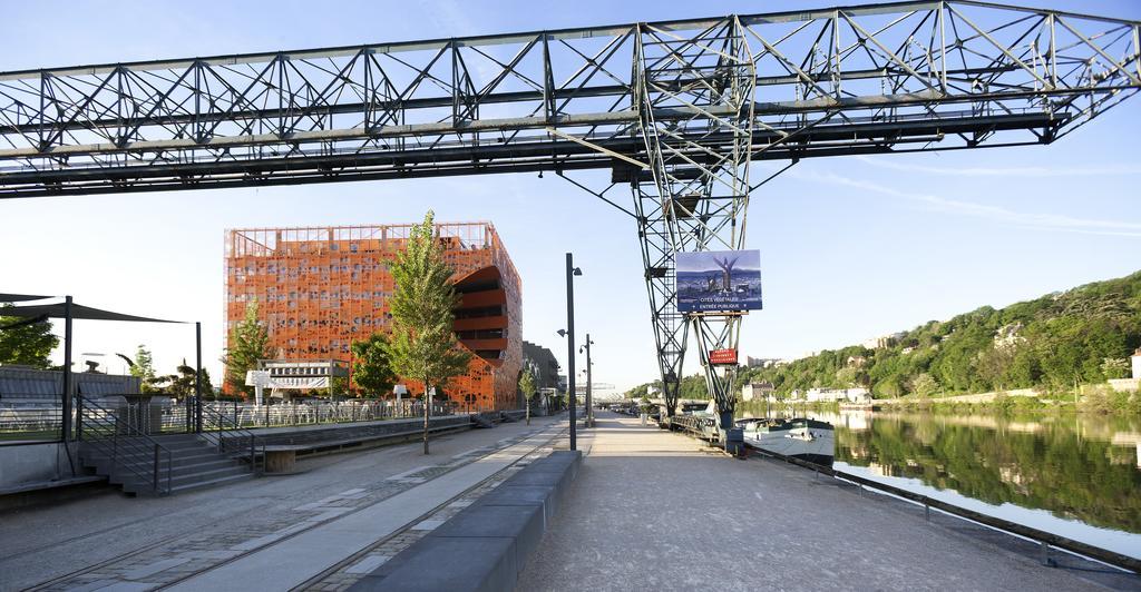 Ibis Budget Lyon Centre Confluence Exterior foto